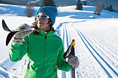 JRPG《Hero Emblems II》发售日预告 8月6日发售